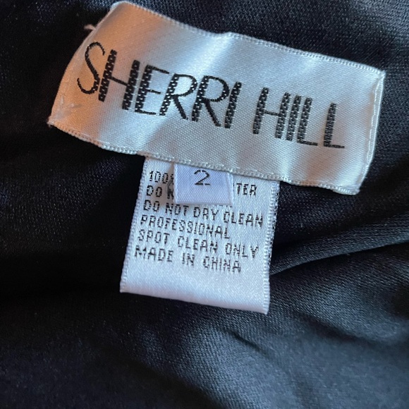 Black tie up back homecoming dress - Picture 4 of 6